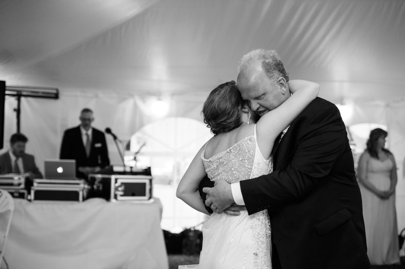 Father-Daughter Dance with Pluister Entertainment at a private "tent panel" with www.juliaauephotography.com